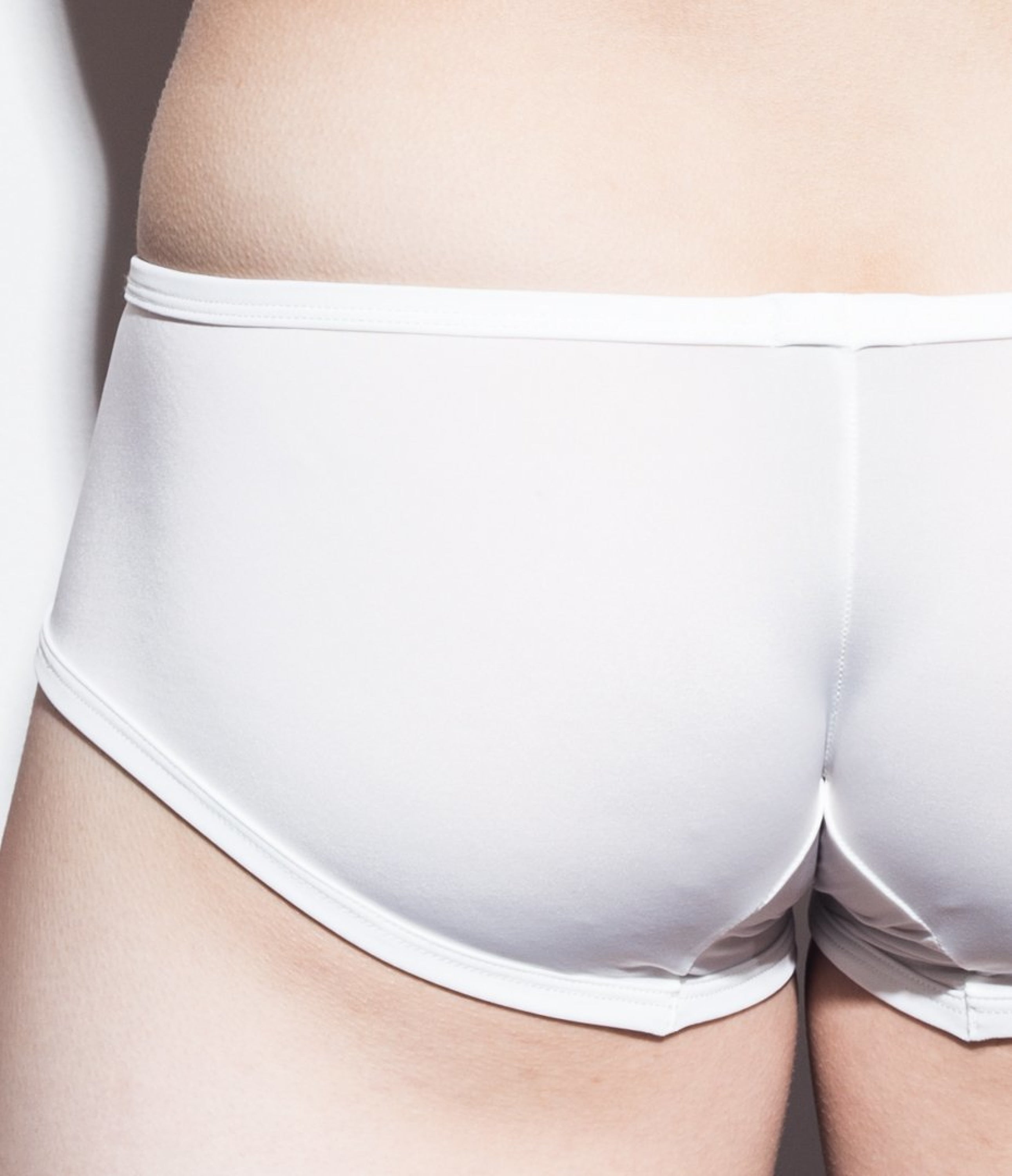 Sexy Underwear Ultrathin Nylon Material Low Waist Lace Girls